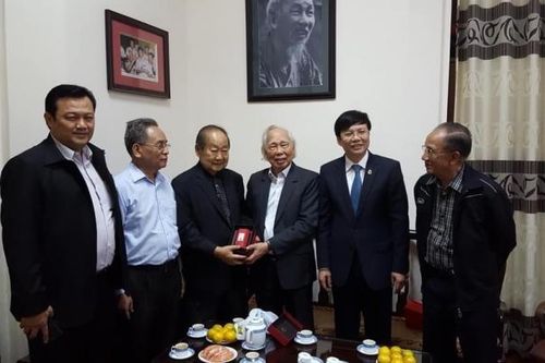Thương tiếc đồng nghiệp Bandhit Rajavatadhanin!