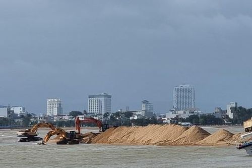 Giá vật liệu xây dựng bất thường, 2 giám đốc sở phải tổ chức kiểm điểm