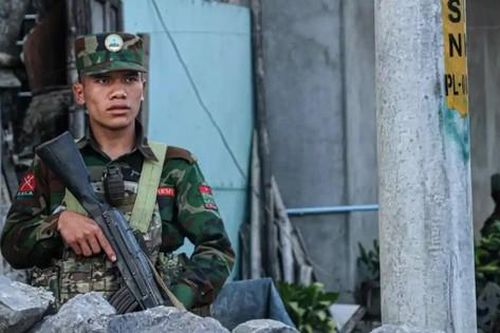 Làm việc suốt ngày đêm để giải cứu hơn 700 người Việt từ vùng chiến sự Myanmar về nước