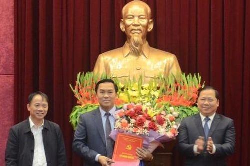 Công bố quyết định của Ban Bí thư về công tác cán bộ tại Hòa Bình