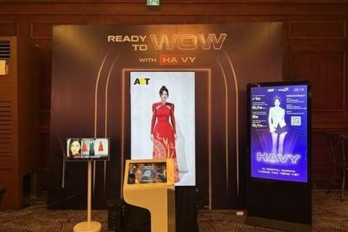 Người ảo AI Hạ Vy tự trả lời câu hỏi bằng tiếng Việt, gây chú ý tại Internet Day 2023