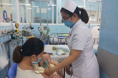 TP Hồ Chí Minh: Tìm ra nguyên nhân gây viêm hô hấp cấp tính gia tăng ở trẻ em