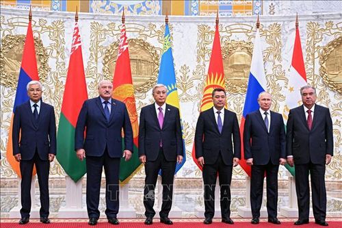 Tổng thống Nga tới Belarus họp bàn với liên minh quân sự CSTO