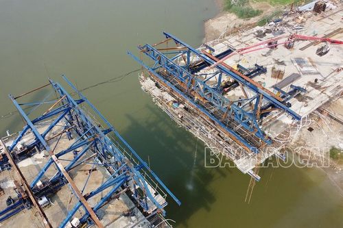 Cầu Phú Thịnh trước ngày hợp long