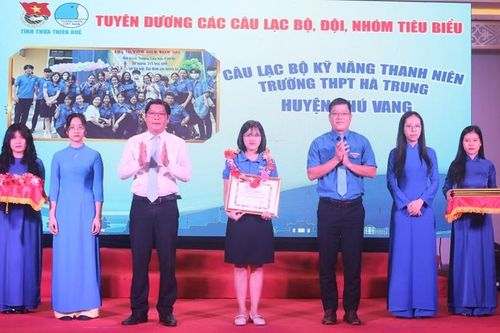 Tuyên dương các câu lạc bộ, đội, nhóm thanh niên tiêu biểu