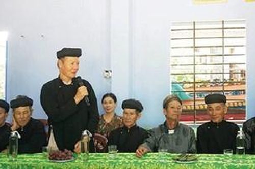Tận tụy với phong trào