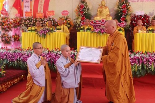 Hà Tĩnh: Lễ công bố, trao quyết định bổ nhiệm trụ trì chùa Côn Sơn