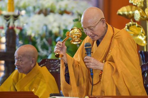 Lễ truyền giới Bồ-tát và tạ pháp Đại giới đàn Bửu Huệ tại Việt Nam Quốc Tự