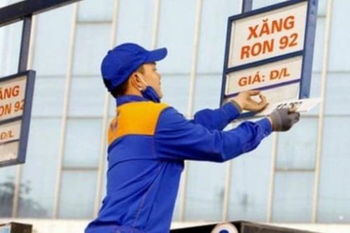 Giá xăng có thể giảm 100 - 200 đồng/lít vào chiều nay