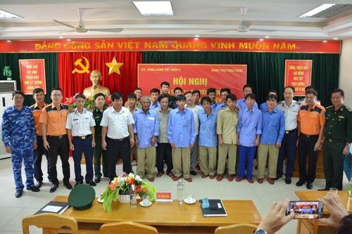 Cứu nạn thành công 14 thuyền viên tàu cá Việt Nam trên biển