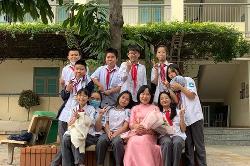 Người truyền cảm hứng yêu thích các môn học tới học sinh