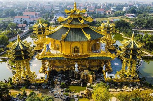 Ngôi chùa nào ở Việt Nam được dát vàng, đẹp tựa chùa vàng Thái Lan?