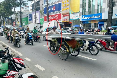 Vì sao CSGT ra quân nhiều vẫn không xử lý được dứt điểm xe chở hàng cồng kềnh?