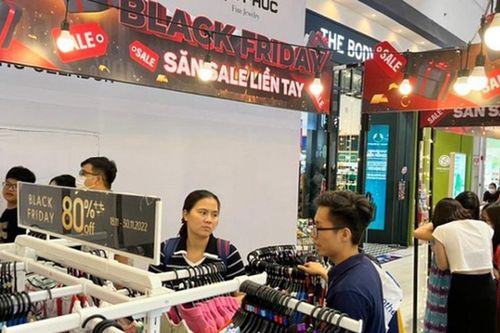 Thận trọng khi mua sắm trực tuyến dịp khuyến mại Black Friday