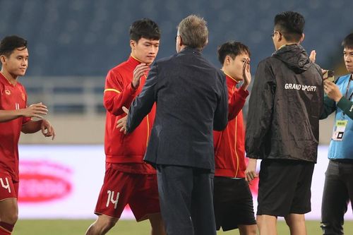 Hoàng Đức bị HLV Troussier 'bỏ quên', chuyên gia vẫn nhìn ra điểm tích cực