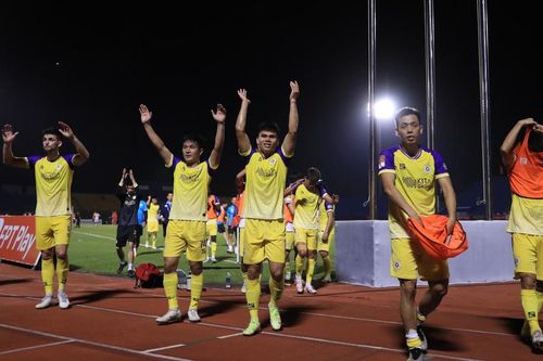 Hà Nội FC khiến HAGL đội sổ