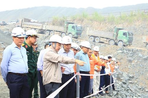 Đẩy nhanh tiến độ thi công dự án nhà máy thủy điện Hòa Bình mở rộng