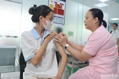 Thành phố Hồ Chí Minh sẽ cung ứng trở lại đầy đủ vaccine vào cuối tháng 12/2023