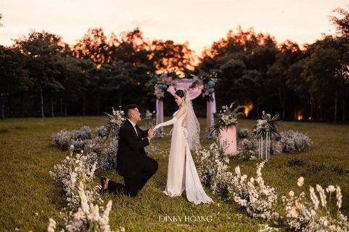 Ngắm bộ ảnh kỉ niệm 8 năm ngày cưới của 'cậu ấm' Fabo Nguyễn