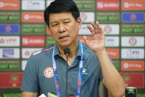 CLB TPHCM bồi thường cho HLV Vũ Tiến Thành, phủ nhận nợ 30 tỷ đồng