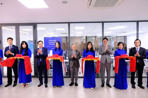 Trường ĐH Duy Tân tiếp nhận phòng lab từ chương trình Samsung Innovation Campus