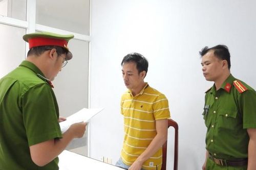Đà Nẵng: Đóng giả nhân viên ngân hàng lừa đảo gần 1 tỷ đồng