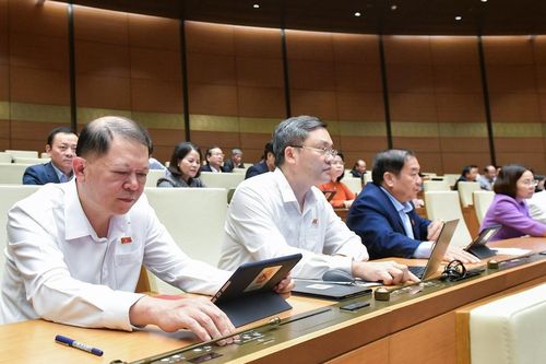 Quốc hội thông qua Luật Quản lý, bảo vệ công trình quốc phòng và khu quân sự