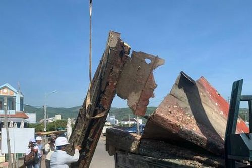 Quảng Ngãi 'xóa sổ' nghĩa địa tàu đắm ở cảng Sa Huỳnh