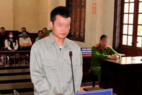Cựu cán bộ trại tạm giam đột nhập trộm cắp 42 điện thoại