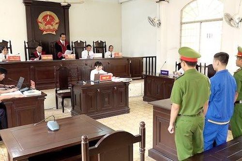 Đâm cha ruột vì bị la mắng, dọa đuổi khỏi nhà