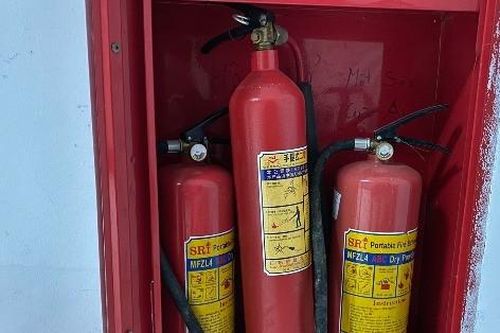 Loạt vụ cháy lớn: Bình cứu hỏa, thang dây 'mở lối thoát' khi khói lửa bịt lối