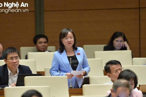 Đại biểu Quốc hội Thái Thị An Chung: Quy định độ tuổi được điều khiển xe gắn máy hiện nay không còn phù hợp