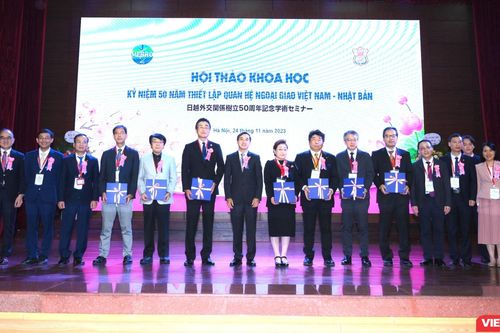 Các nhà khoa học hàng đầu của Đại học Y Hà Nội và Nhật Bản chia sẻ kinh nghiệm về công nghệ y sinh