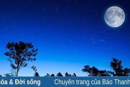 Tự sự cùng trăng