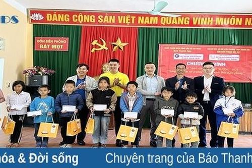Những bước chân đến trường của học sinh vùng cao