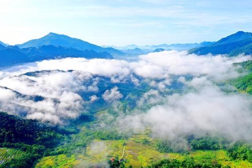 Pù Luông 'bản giao hưởng' của đất trời