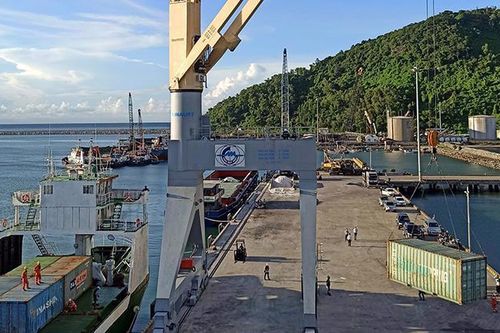 Tăng ưu đãi, thu hút hàng container về cảng Chân Mây