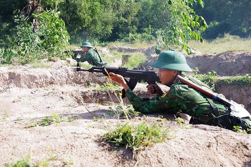 Diễn tập chiến thuật chiến đấu bảo vệ đồn biên phòng
