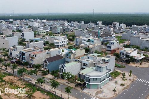 Nên xây dựng trước những khu tái định cư