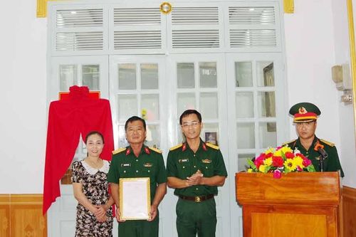 Bàn giao Nhà đồng đội cho quân nhân khó khăn về nhà ở