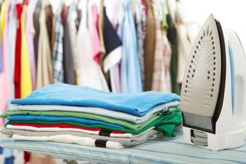 Mẹo khử mùi hôi ở quần áo khi trời mưa kéo dài