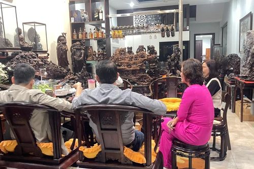 Phụ huynh 'đứng ngồi không yên' trước thông tin Trường Tiểu học và THCS The Light Academy đóng cửa