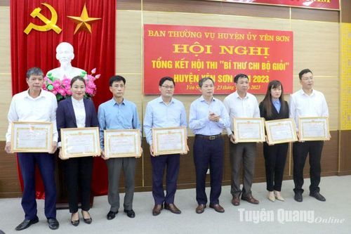 Yên Sơn khen thưởng 46 tập thể, cá nhân có thành tích trong hội thi Bí thư chi bộ giỏi