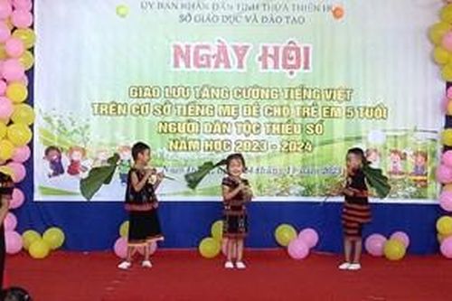 Giao lưu tăng cường tiếng Việt cho trẻ người dân tộc thiểu số