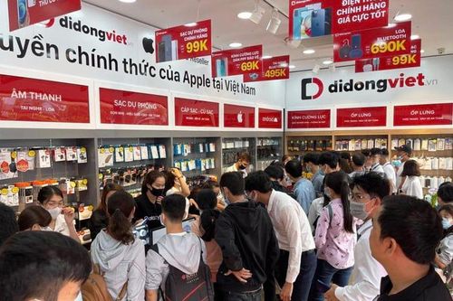Black Friday nhiều thương hiệu giảm giá lên tới 80%