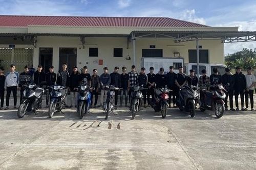 Xử lý hàng chục thanh, thiếu niên 'đại náo' đường phố