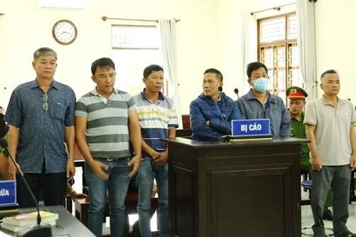 Giám đốc Trung tâm đăng kiểm nhận hối lộ lĩnh 54 tháng tù