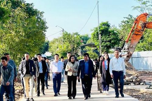 Dồn lực để 'về đích' nông thôn mới đúng hạn