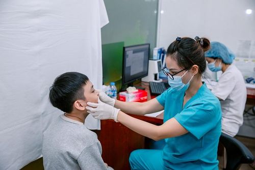 Mang lại gương mặt thẩm mỹ cho trẻ em khe hở môi-vòm miệng