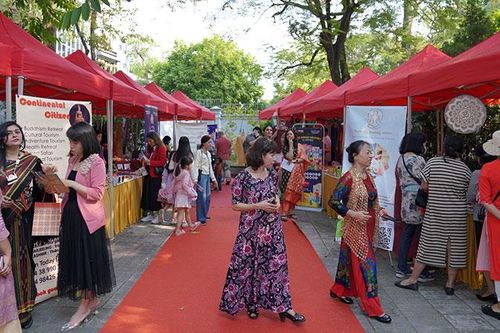 Trải nghiệm những sắc màu văn hóa Ấn Độ tại Hà Nội